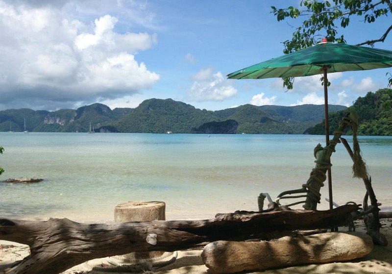 Pulau Singa Besar